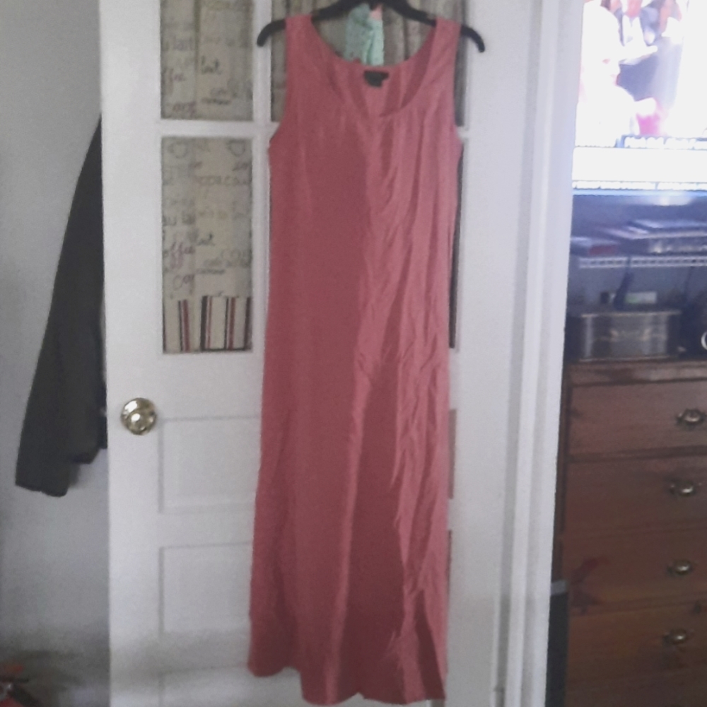J. Crew Womens Maxi dress. Size M color mauve. 100 %silk. Like new!